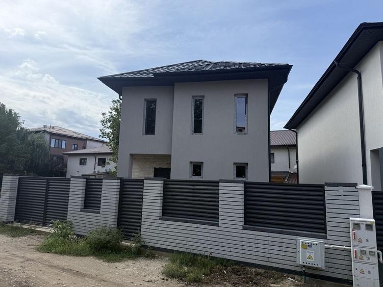 Casă cu 4 camere în Central