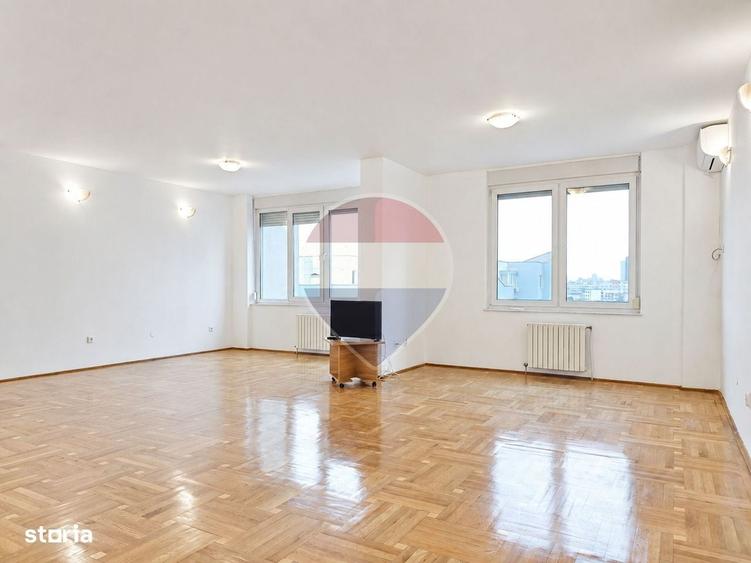Apartament cu 3 camere în Gara de Nord