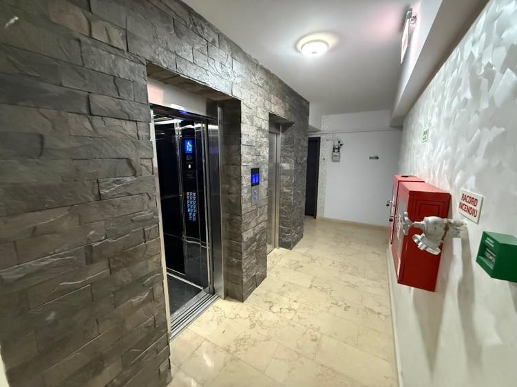 Apartament cu 2 camere decomandat, mobilat în Tătărași