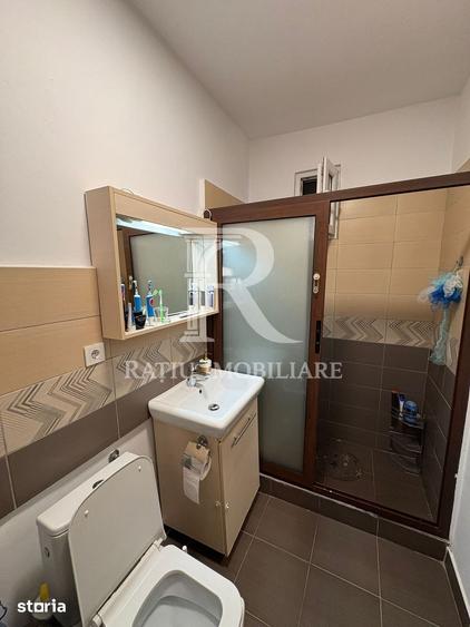 Apartament cu 3 camere decomandat în Decebal