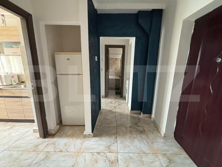 Apartament cu 2 camere decomandat, mobilat în Republicii