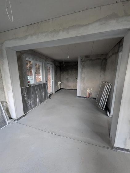 Casă cu 4 camere cu Teren 170 Mp în Central
