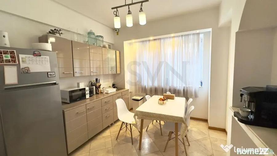 Casă cu 5 camere cu Teren 350 Mp în Primăverii