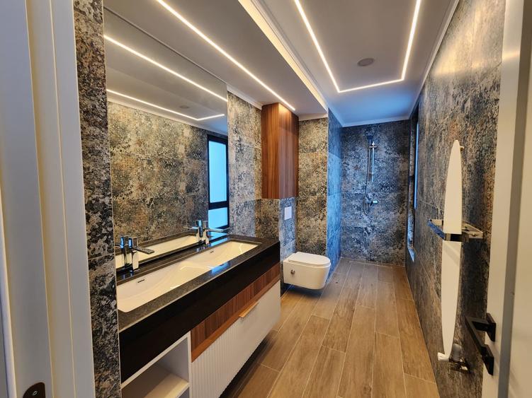 Casă individuală cu 4 camere cu Canalizare în Galata