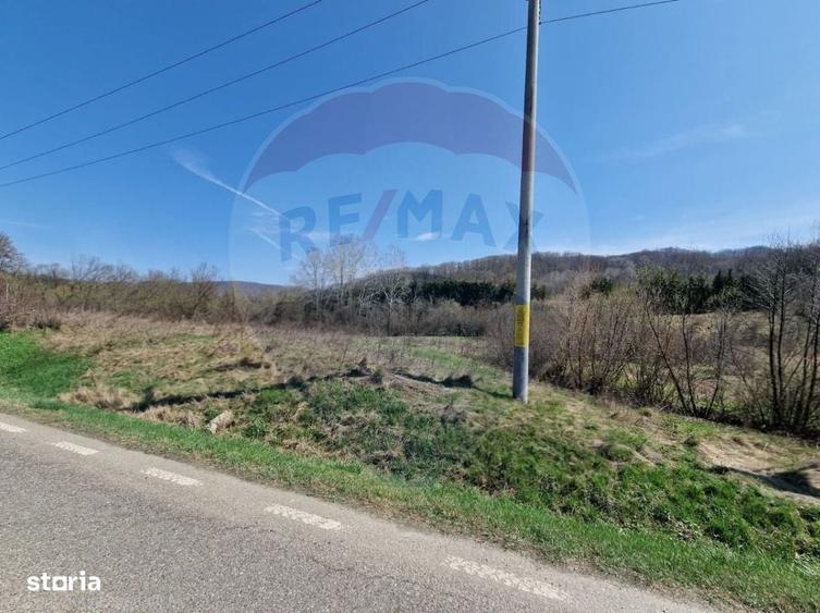 Spațiu comercial, în Podiș