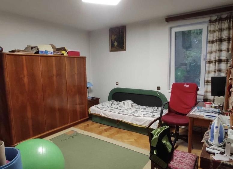 Vand apartament 3 camere confort 1, 2 bai,decomandat, etaj 2 (3), Cornisa , 3 minute de UMFST. - 6
