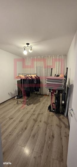 Casa zona Platinia Parcul Mare curte teren 800mp + apartament/ birou - 3