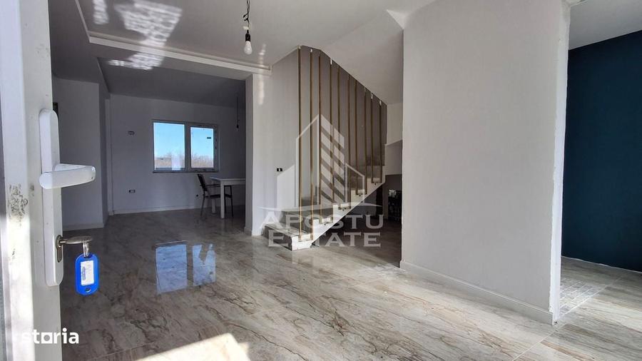 Casă cu 5 camere cu Teren 200 Mp în Mașloc