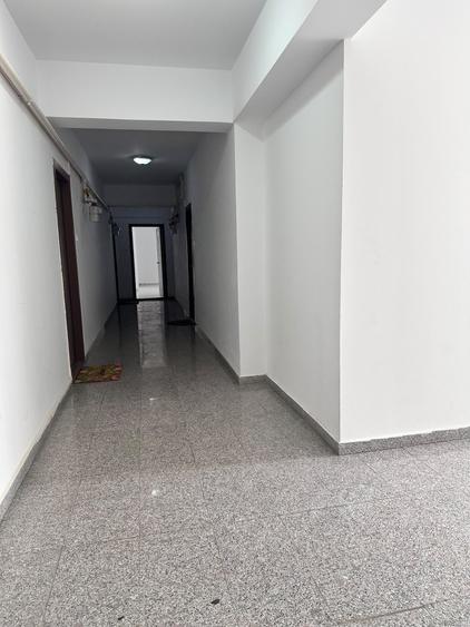 Apartament cu 3 camere în Dobroești