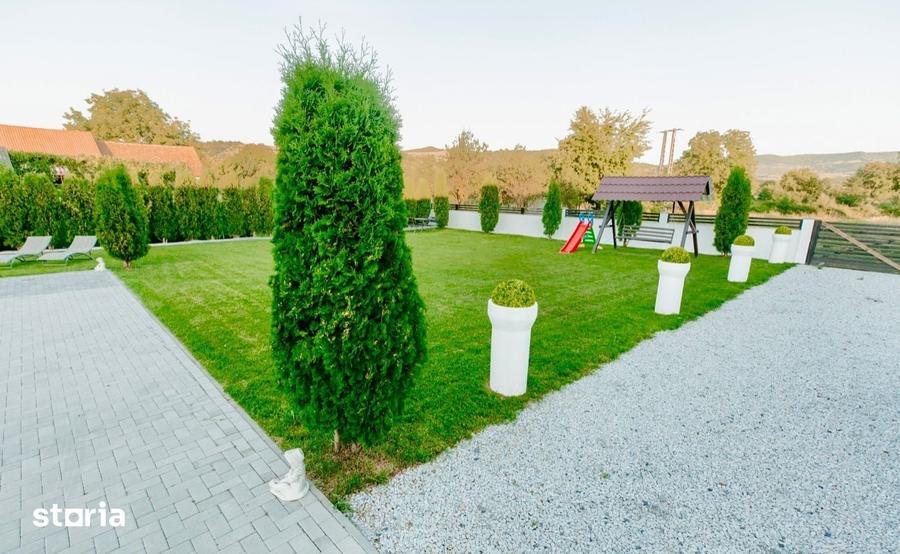 Casă cu 3 camere cu Teren 3000 Mp în Budacu de Jos