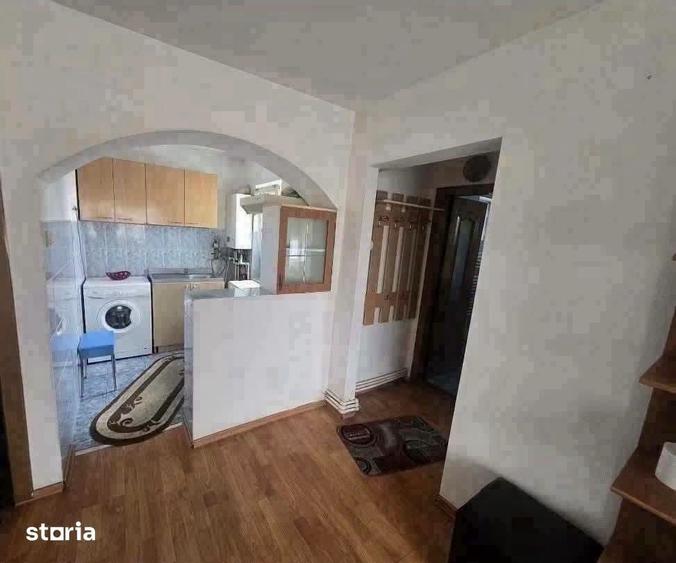 De vanzare apartament cu 3 camere, situat central, mobilat, 45000euro - 6