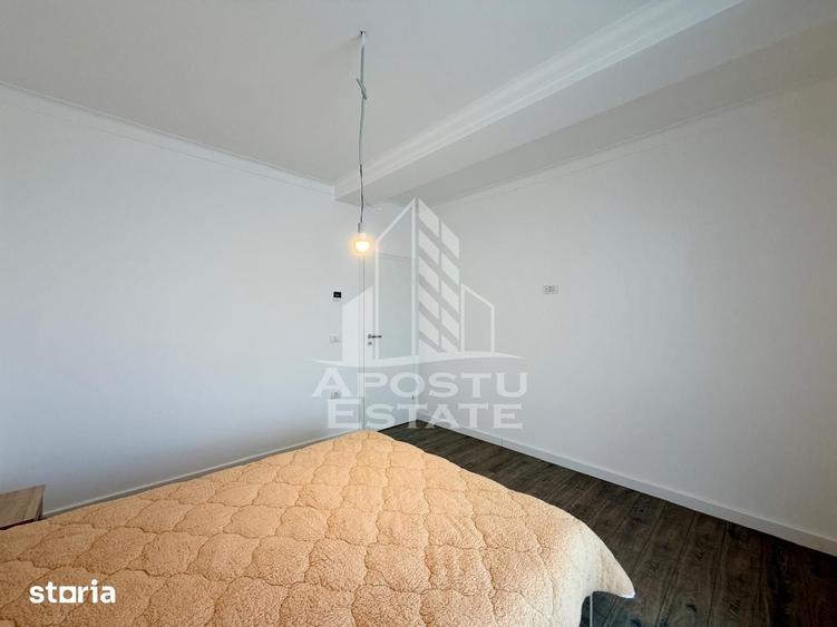Casă cu 4 camere cu Teren 300 Mp în Remetea Mare