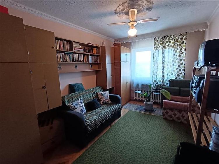 Apartament cu 2 camere decomandat, mobilat în Central