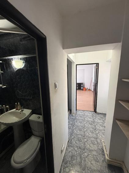 Apartament cu 2 camere decomandat în Gară