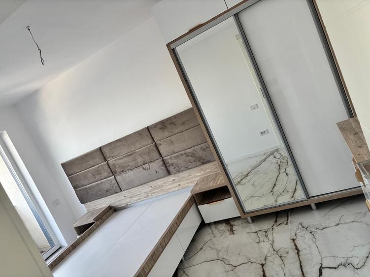 Apartament cu 2 camere decomandat în Odăile