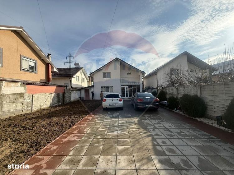 Casa / Vila cu 5 camere de vanzare - 4