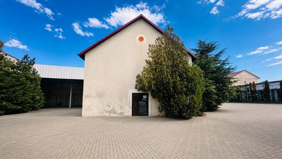 Spațiu comercial, de 90 mp, în Aradul Nou