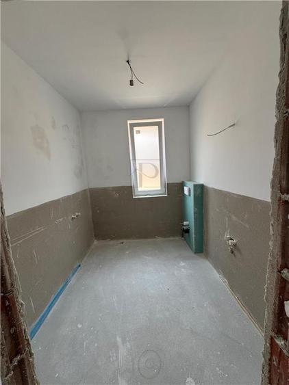 Duplex cu 4 camere cu Canalizare în Giroc
