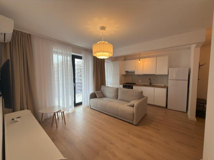 Apartament cu 2 camere semidecomandat în Theodor Pallady