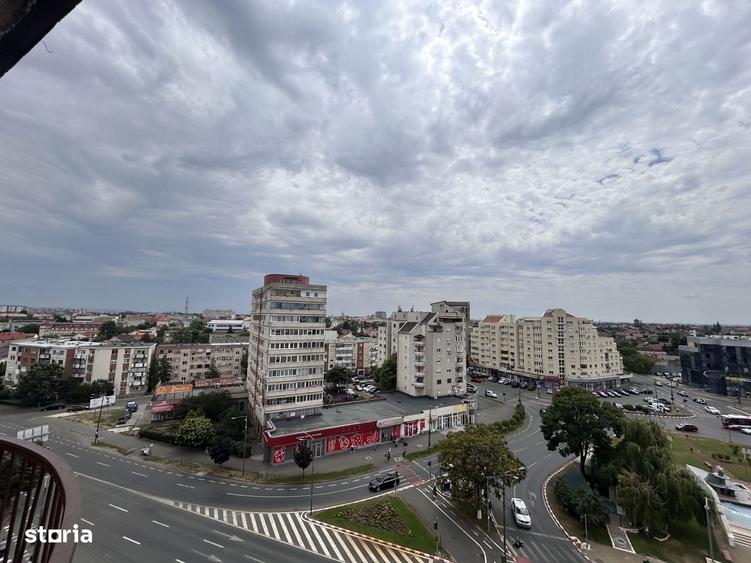 Apartament cu 2 camere decomandat în Intim