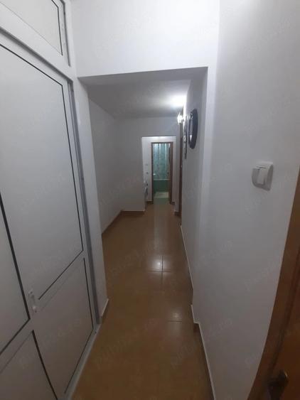 Apartament cu 3 camere decomandat în Popa Șapcă