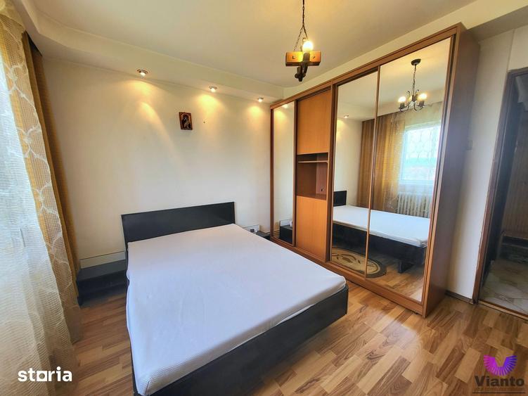 Apartament cu 2 camere decomandat în Vasile Aaron