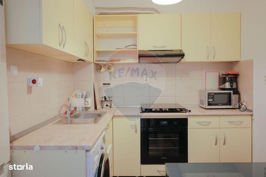 Apartament cu 3 camere, mobilat în Central