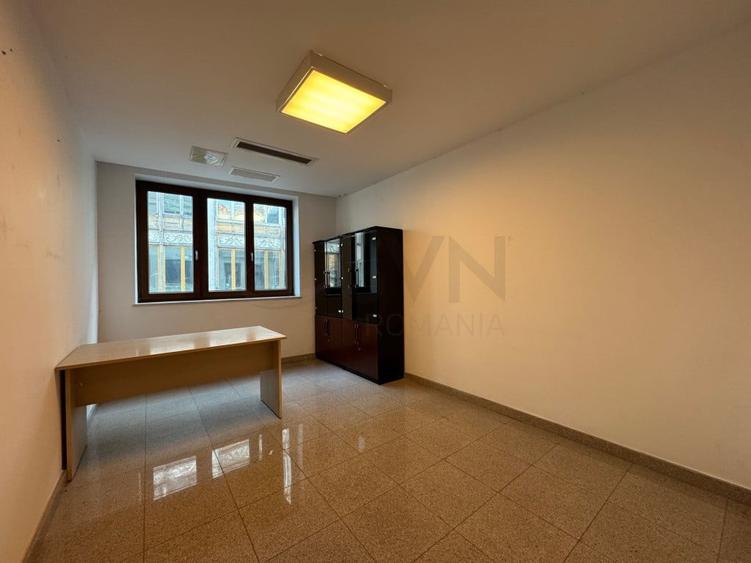Spațiu comercial, de 32 mp, în Centrul Istoric