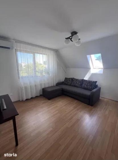 Apartament cu 3 camere decomandat, mobilat în Titan