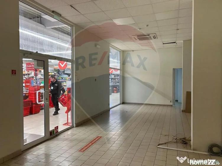 Spațiu comercial, de 58 mp, în Central