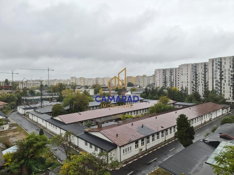 Apartament cu 4 camere decomandat în Pantelimon