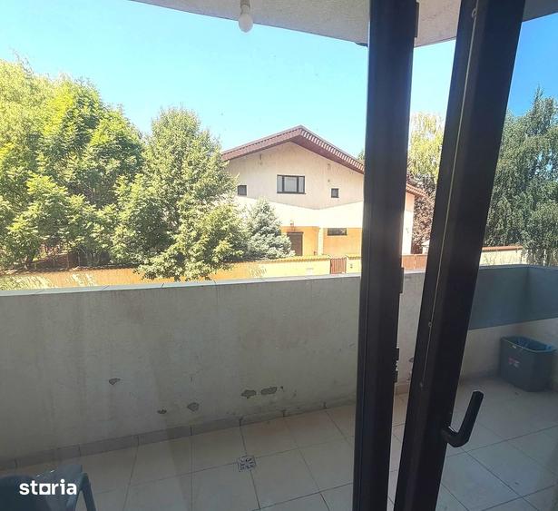 Apartament cu 3 camere în Sisești
