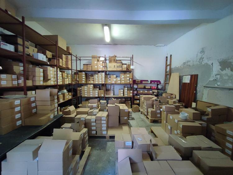 Casă individuală cu 3 camere cu Canalizare în Central