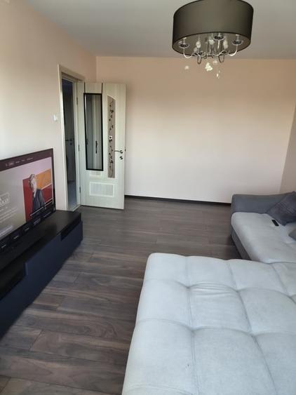 Apartament cu 3 camere decomandat în Ozana