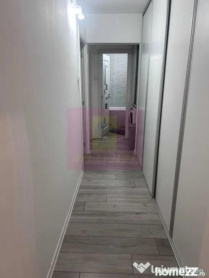 Apartament cu 3 camere decomandat în Liviu Rebreanu