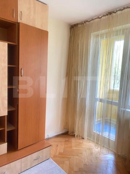 Apartament cu 3 camere decomandat, mobilat în Sud