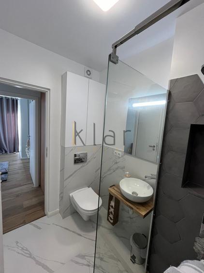Inchiriere apartament cu terasa de 40 mp zona Eroilor - 11