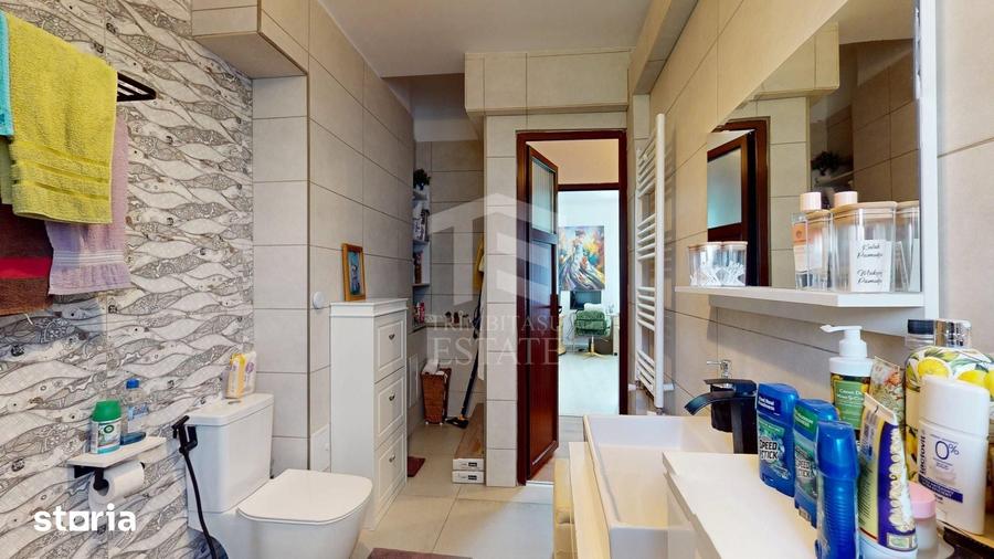Apartament cu 3 camere decomandat în Centrul Civic