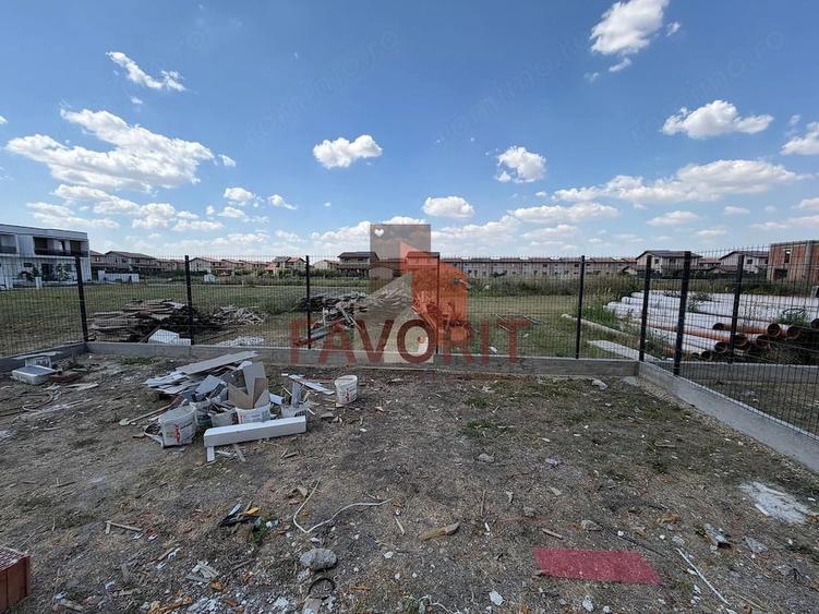 Apartament cu 3 camere decomandat în Săcălaz
