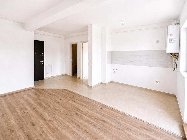 Apartament cu 2 camere semidecomandat în Sud