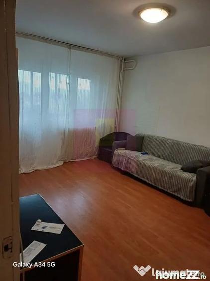 Apartament cu 2 camere semidecomandat în Uverturii