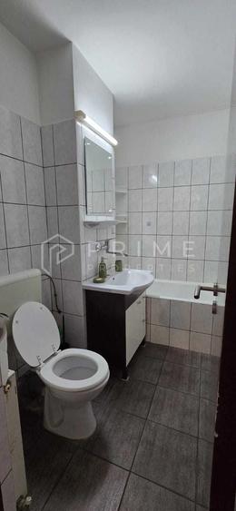 Apartament cu 3 camere decomandat în Tudor