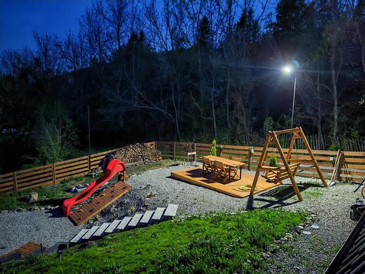 Casă individuală cu 2 camere cu Teren 627 Mp în Valea Doftanei