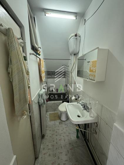 Casă individuală cu 4 camere cu Canalizare în Semicentral