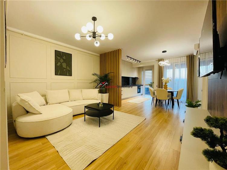 Apartament cu 2 camere semidecomandat, mobilat în Florești
