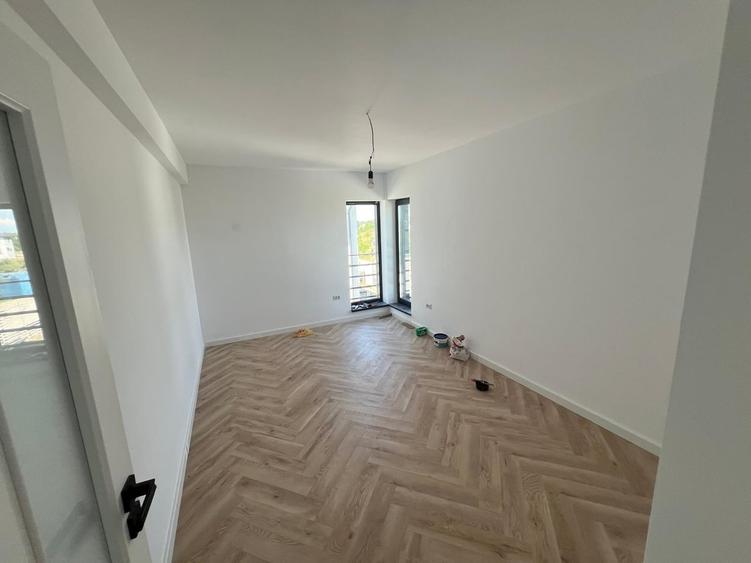 Casă cu 4 camere cu Teren 500 Mp în Ciorogârla