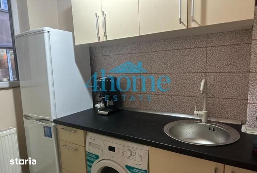 Apartament cu 3 camere în Romană