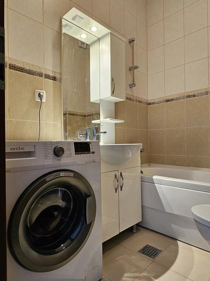 Apartament cu 2 camere decomandat în DN 1