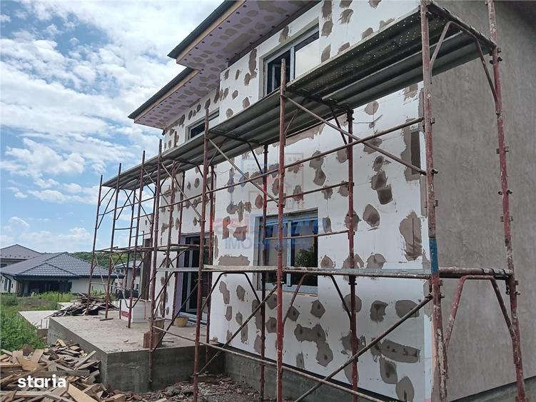 Casă cu 4 camere în Horpaz