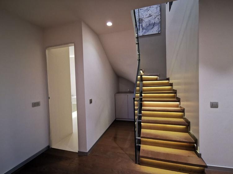Apartament  ultrafinisat cu 3 dormitoare, mobilier modern si garaj - 14